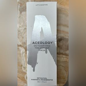 NWT Aceology DETOXIFYING TREATMENT MASK, 2.19 fl. oz.